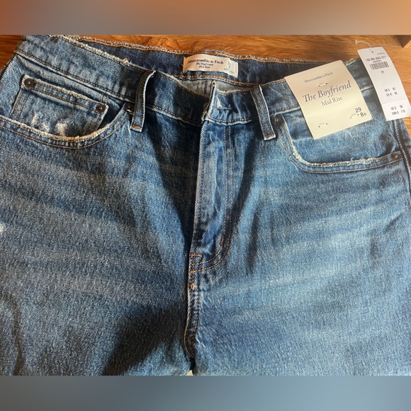 Abercrombie The Boyfriend Mid-rise jeans - Picture 2 of 5